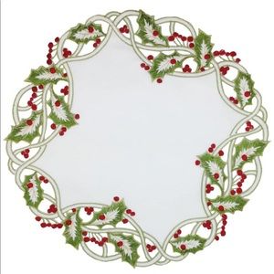 Holiday Holly Doilies, Set of 4 by XIA Home Fashions